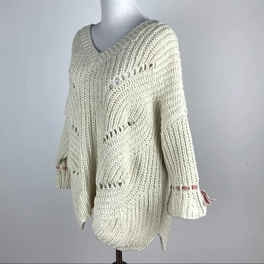 POL Womens sweater size L cream pink open knit chunky v-beck